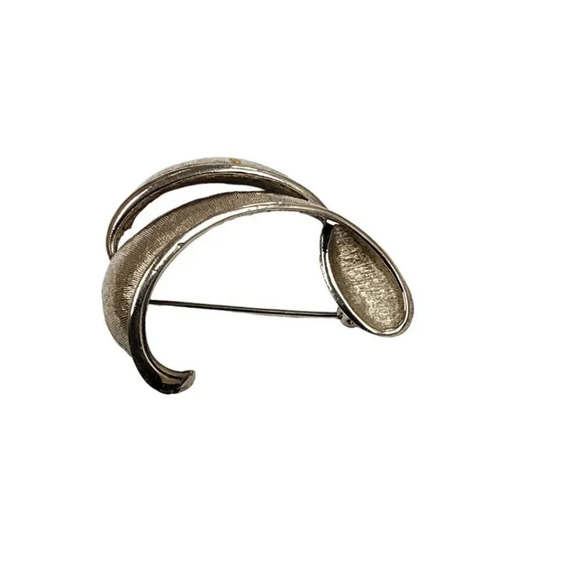 Vintage 60s-70s Textured Double Curved Brooch Pin Silver Tone - Picture 2 of 3
